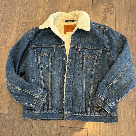 Levi’s Vintage Fit Sherpa Lined Denim Jean Jacket - Picture 1 of 4